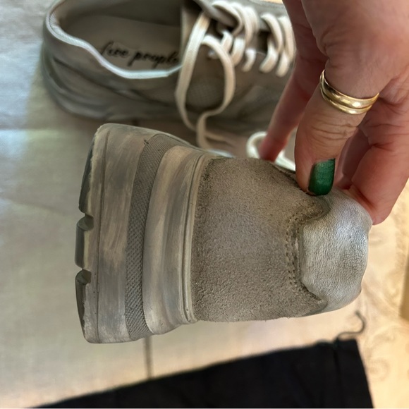 Free People Let’s Wander Washed Sneaker, white size 40. New with box - Picture 4 of 8